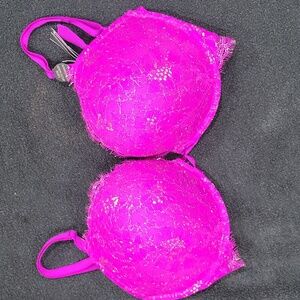 NWT VICTORIAS SECRET Bombshell Bra 38DD